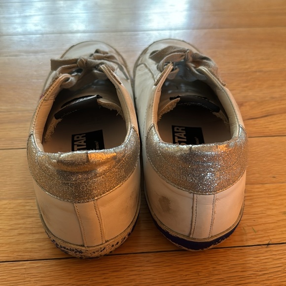 Golden goose tennis shoes ⭐️ - Picture 2 of 7